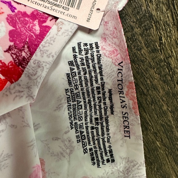 Victorias Secret Bundle NWT - Picture 5 of 11